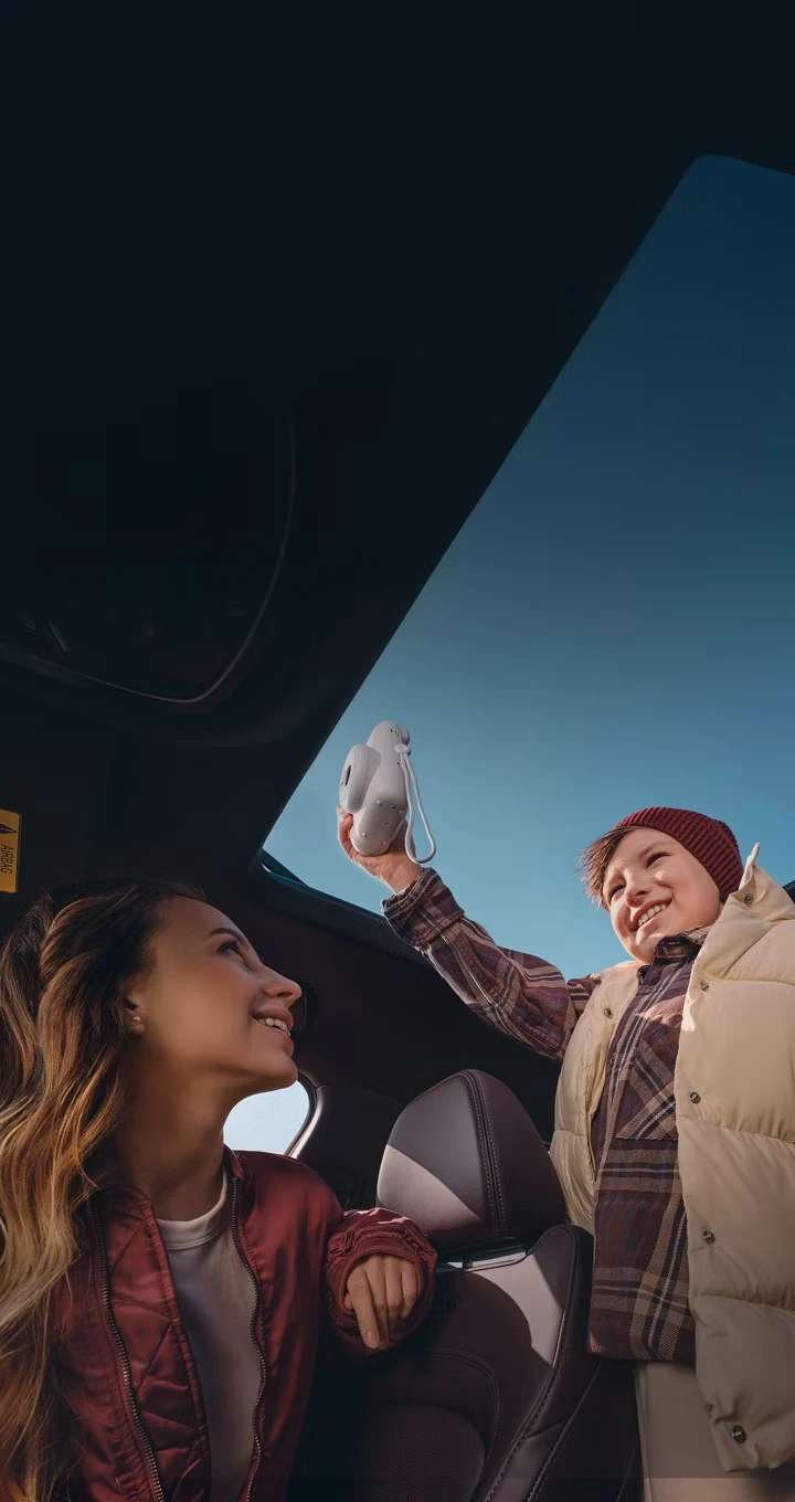 Панорамная крыша с люком в TENET T7